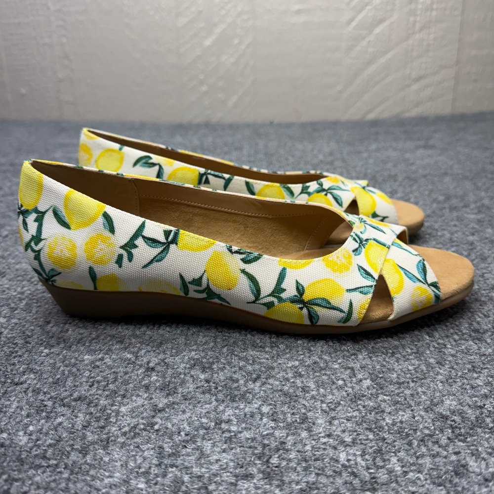 Aerosoles Silver Platter Lemon Print Peep‎ Toe Wedge Sandals Womens 10M Yellow